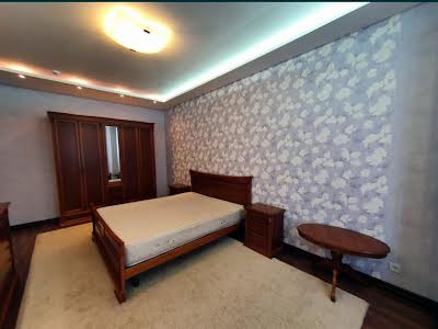 квартира по адресу Французский бульвар, 59