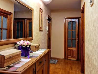 квартира за адресою Набережна Перемоги вул., 108