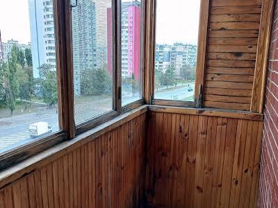 квартира за адресою Райдужна вул., 4