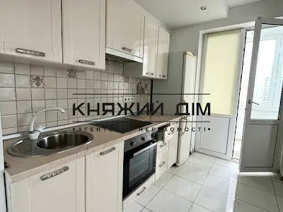 квартира за адресою Феодосійська вул., 3-В