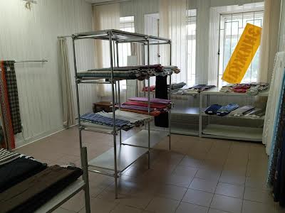 коммерческая по адресу Антоновича ул. (Горького), 59