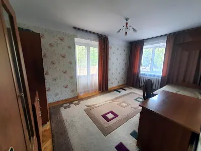 квартира за адресою Академіка Корольова вул., 8