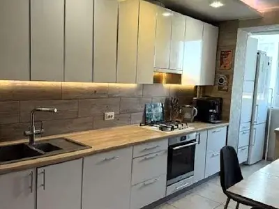 квартира за адресою Академіка Сахарова вул., 40