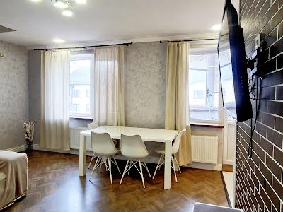 квартира за адресою Сонячна вул., 30
