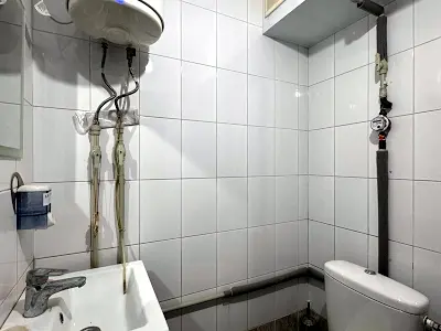 комерційна за адресою Морехідна вул., 1
