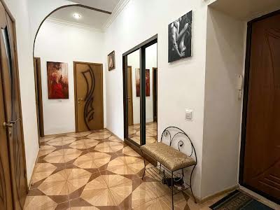 квартира по адресу Лютеранская ул., 4