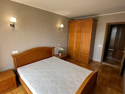 квартира за адресою Голосіївський просп. (40-річчя Жовтня), 15-А