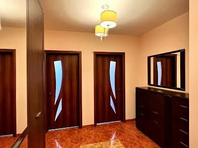 квартира за адресою Драгоманова вул., 40-Е