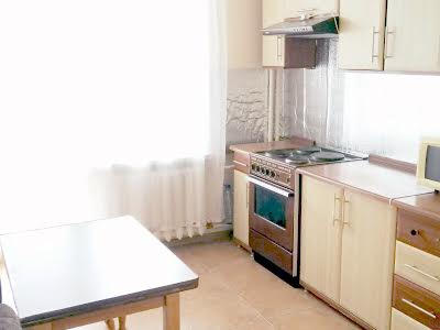 квартира за адресою Волинська вул., 10