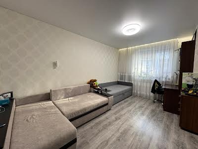 квартира за адресою Машинобудівників вул., 29
