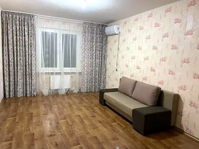 квартира за адресою Здолбунівська вул., 13