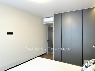 квартира за адресою Генерала Грекова вул., 4