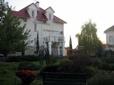 будинок за адресою Каштанова