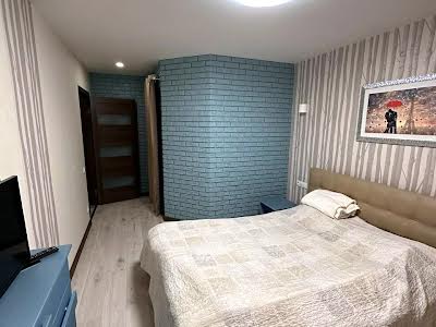 квартира за адресою Романа Атаманюка вул., 21