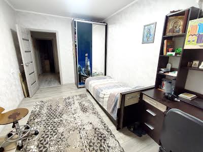 квартира по адресу Збройних Сил України ул. (Інтернаціоналістів), 25