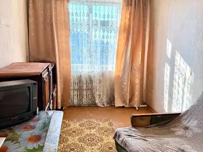 квартира за адресою Тополина вул., 22