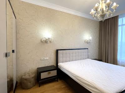 квартира за адресою Джона Маккейна вул. (Івана Кудрі), 7