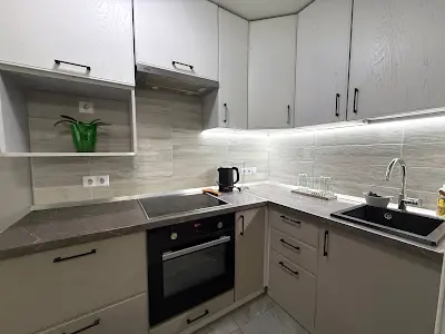 квартира за адресою Верховинна вул., 81