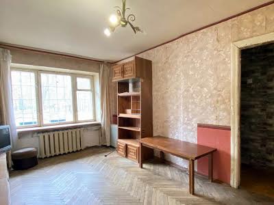 квартира за адресою Євгена Гуцала пров. (Кутузова), 4