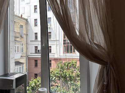 квартира за адресою Володимирська вул., 18/2