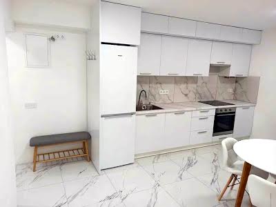квартира за адресою Космічна вул., 10