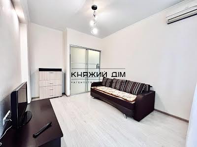 квартира по адресу Уинстона Черчилля ул. (Красноткацкая), 43