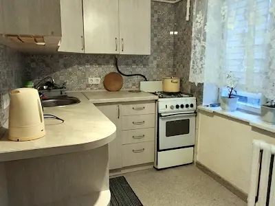квартира за адресою Сулеймана Стальського вул., 8