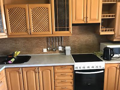 квартира за адресою Ревуцького вул., 5