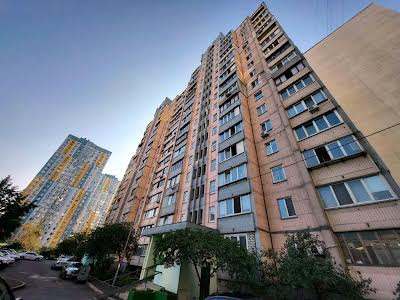 квартира за адресою Вишняківська вул., 5
