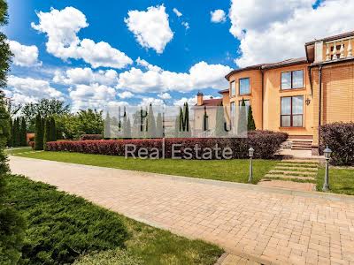 будинок за адресою с. Лісники, Ватутіна пров.
