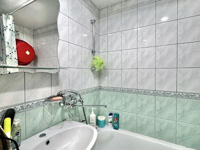 квартира по адресу Михаила Лушпы просп., 33