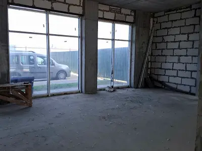 комерційна за адресою Академіка Сахарова вул., 50