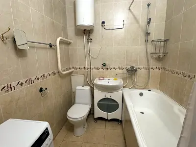 квартира за адресою Раїси Окіпної вул., 4-А