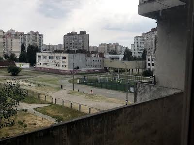 квартира за адресою Милославська вул., 19-А