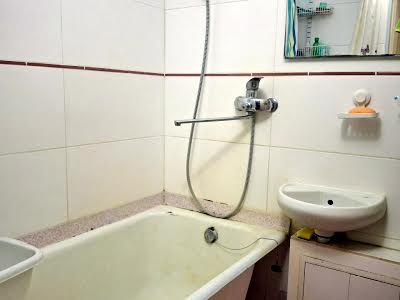 квартира за адресою Михайла Стельмаха вул., 6
