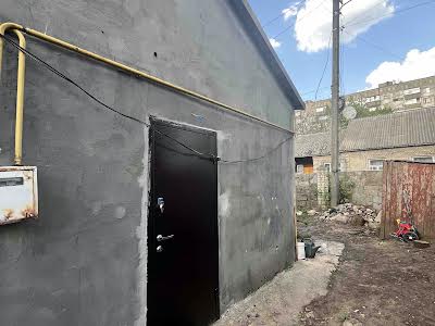 будинок за адресою Домбровського вул.