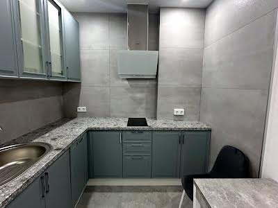квартира по адресу Героїв Крут ул., 4