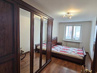 квартира за адресою Кудрявська вул., 31/33