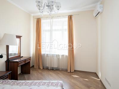 квартира по адресу Евгения Коновальца ул. (Щорса), 36-В