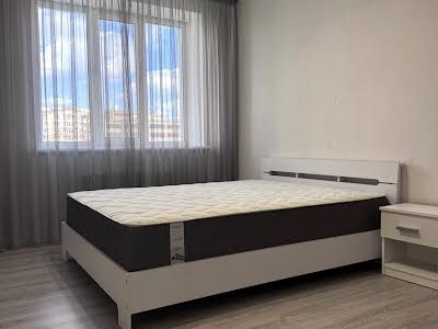 квартира за адресою Боголюбова вул., 33