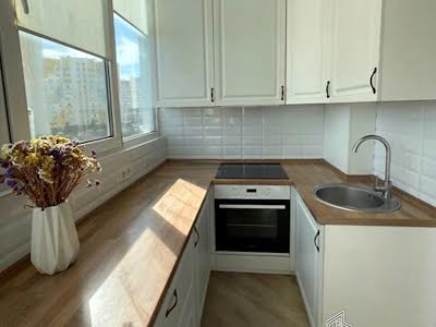 квартира за адресою Боголюбова вул., 33