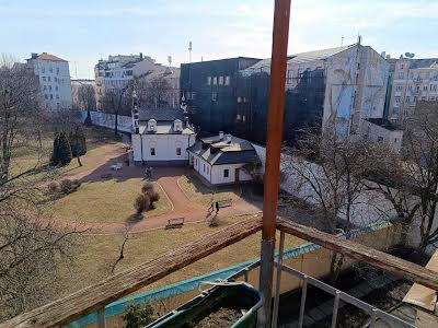 квартира за адресою Стрілецька вул., 7/6