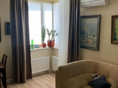 квартира за адресою Михайла Максимовича вул. (Онуфрія Трутенка), 3-Г
