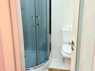 квартира за адресою Тролейбусна вул., 24