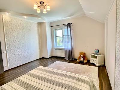 будинок за адресою мельника, 51