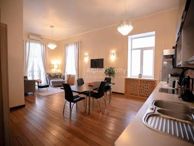 квартира по адресу Лютеранская ул., 6