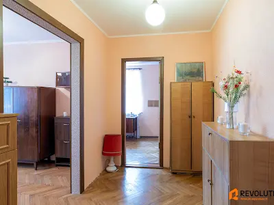 квартира за адресою Єреванська вул., 18