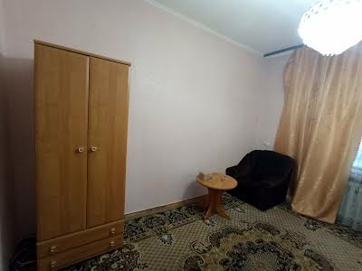 кімната за адресою Кловський узвіз, 3