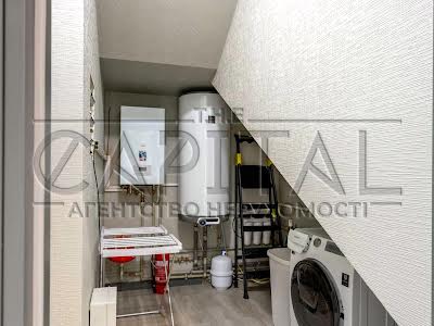 будинок за адресою озерна, 1