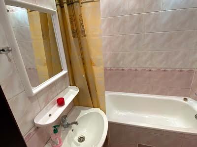 квартира за адресою Святого Теодора пл., 5